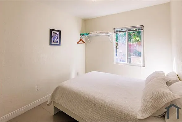 518 SW 15th Ave #2 — Photo 7