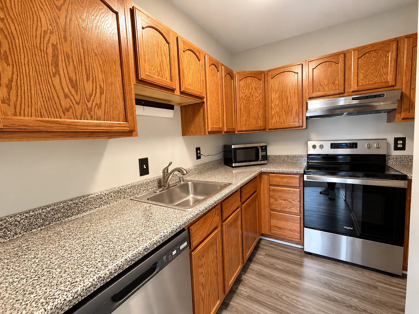 17 Warren Lodge Court - 1 — Photo 4
