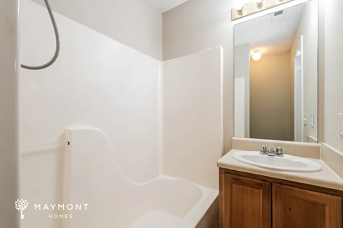 60 Fairview St — Photo 10