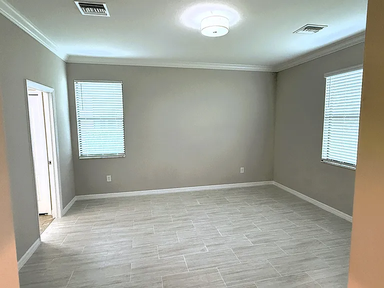 9444 Glenforest Dr — Photo 6