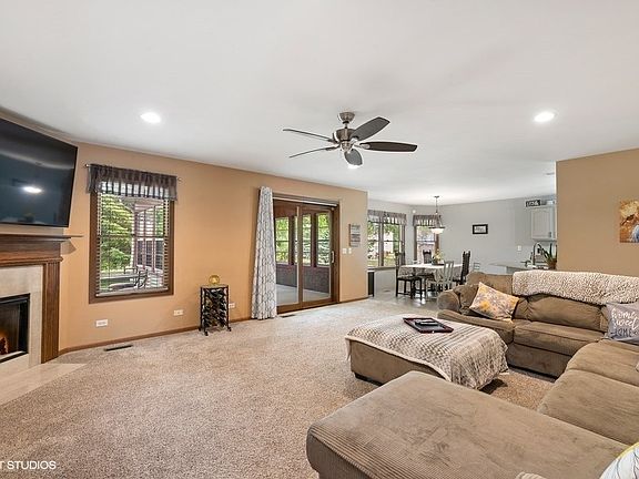 5th image of 250 Tanager Dr