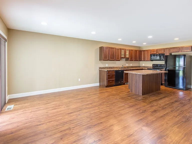 3350 Crater Lake Ave #A — Photo 41