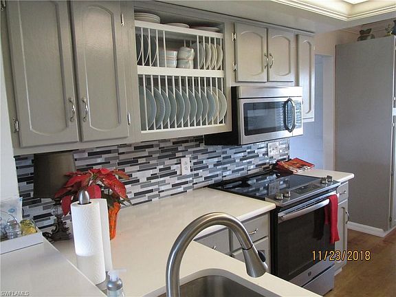 4th image of 7402 Lake Breeze Dr APT 404