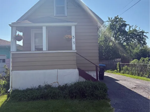 37 Bennett Ave, Rochester, NY 14609