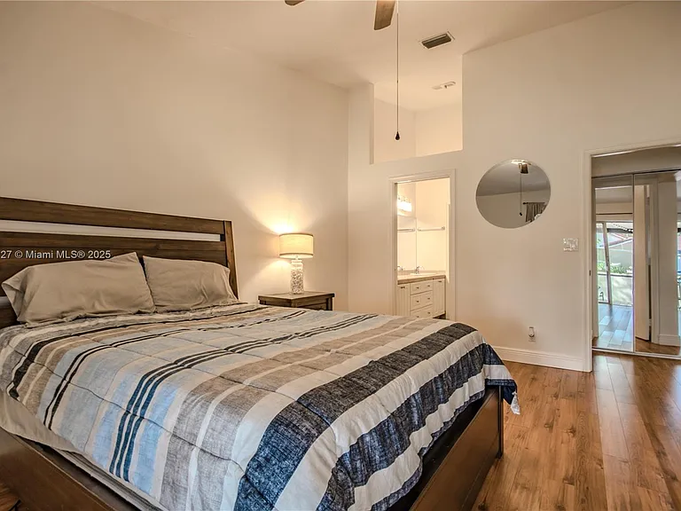 7652 Pinewalk Dr S #139 — Photo 15
