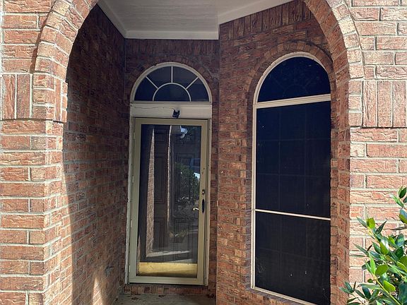 Entrance - outside