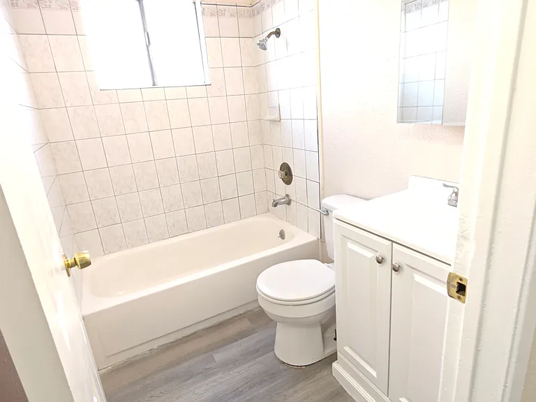 1813 Robin Ln #1 — Photo 12