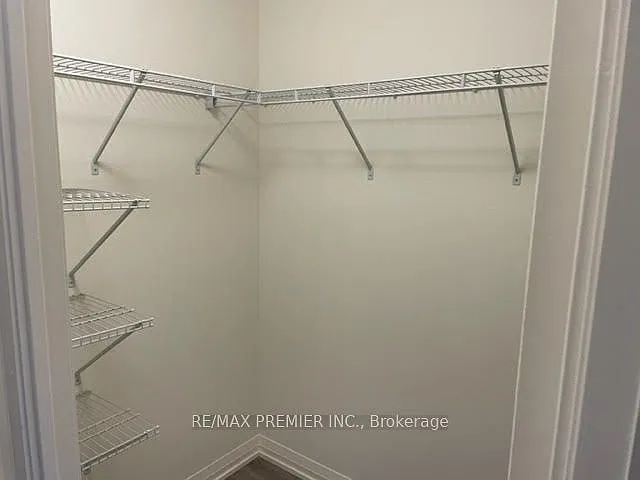 9000 Jane St #214 — Photo 13