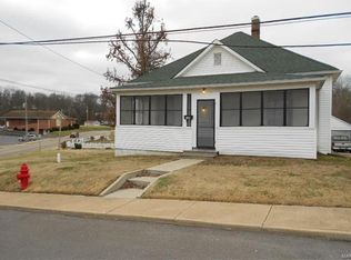 103 Chestnut St, Festus, MO 63028