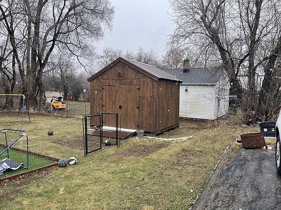 4th image of 4226 Northwestern AVENUE