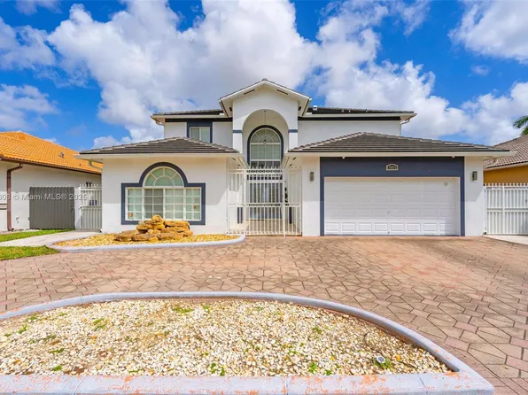 16075 SW 149th Ter, Miami, FL 33196