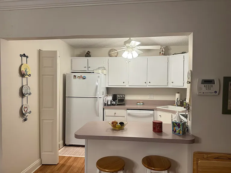 417 Pine Glen Ln #C-2 — Photo 3