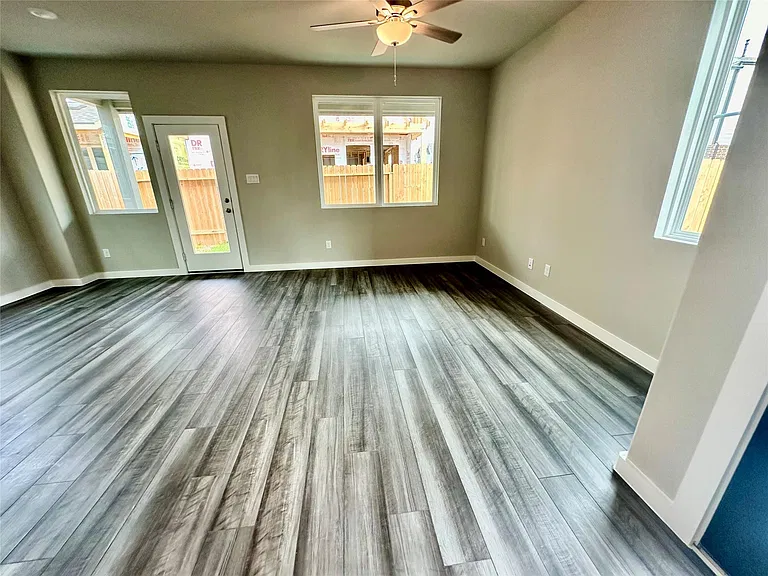 3121 Moontide Ln — Photo 6