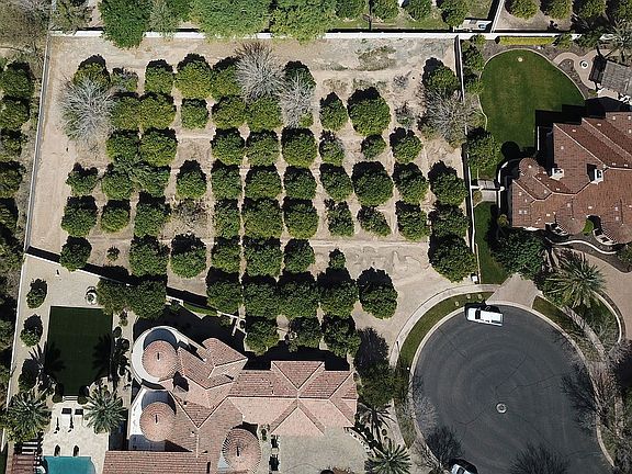 2nd image of 2162 N Lemon Cir