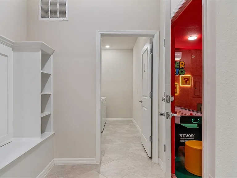 15972 Sandy Cliffs Dr — Photo 34