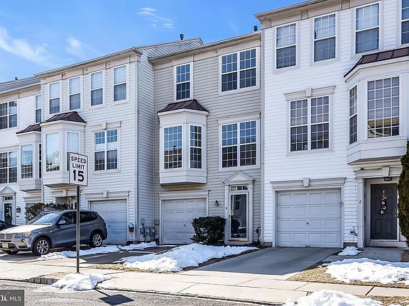 2nd image of 4 Weatherly Rd