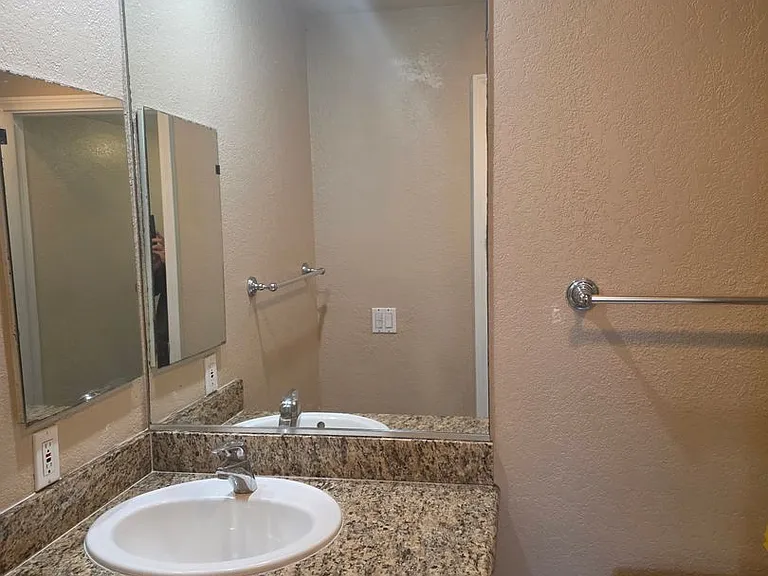 240 W Lincoln Ave #17 — Photo 11