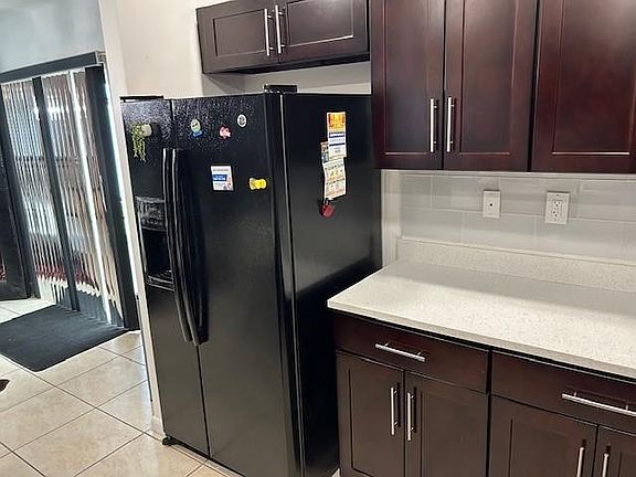 3rd image of 2667 NW 9th Street