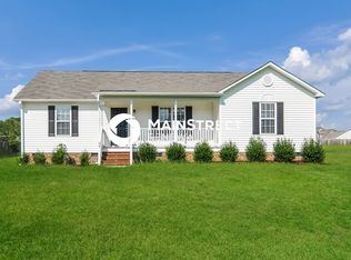 99 S Ledford Dr, Clayton, NC 27520