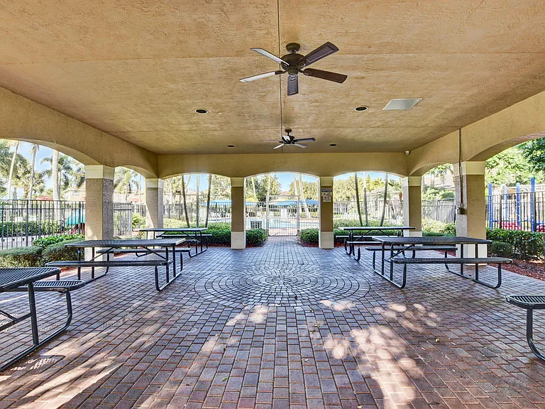 5029 Starblaze Dr — Photo 92