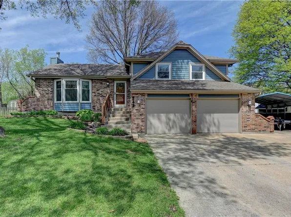 249 S Chambery Dr, Olathe, KS 66061
