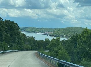 25 Gaynor Hollow Dr, Roach, MO 65787