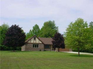 9107 Oak Rd, Willis, MI 48191