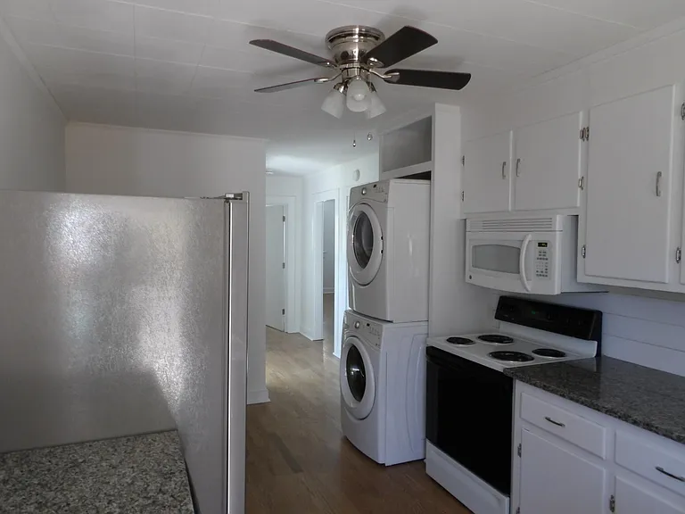2609 Cannon Pl — Photo 3