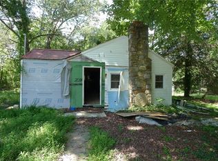 115 N Arlington Ave, Jonesville, NC 28642