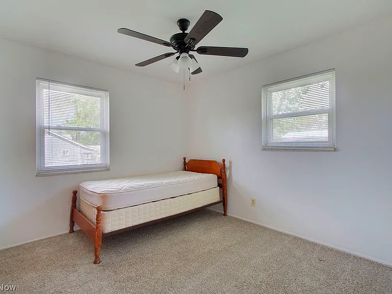 1445 Hyde Park Ave — Photo 12