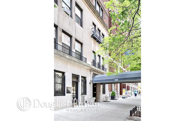 Sold by Douglas Elliman | media 23