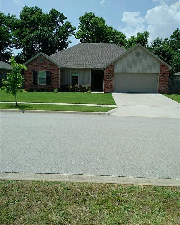 1st image of 1337 S Blue Willow Ave