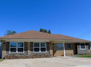 809 N Windermere Dr, Moore, OK 73160