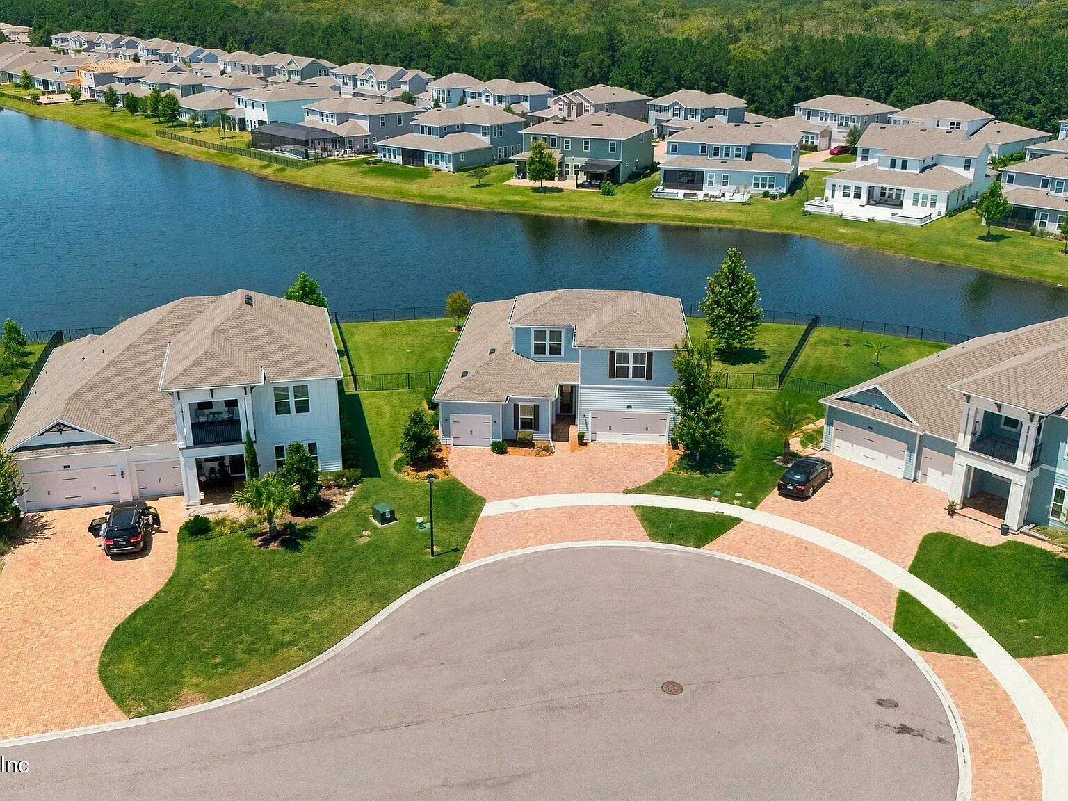 4 bed, 4.0 bath, 4087 sqft, $4,250 — Photo 3