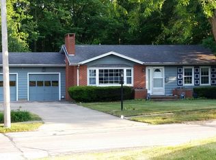 917 E Piper St, Macomb, IL 61455