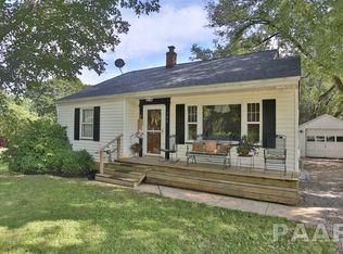 104 Penney Ln, Washington, IL 61571