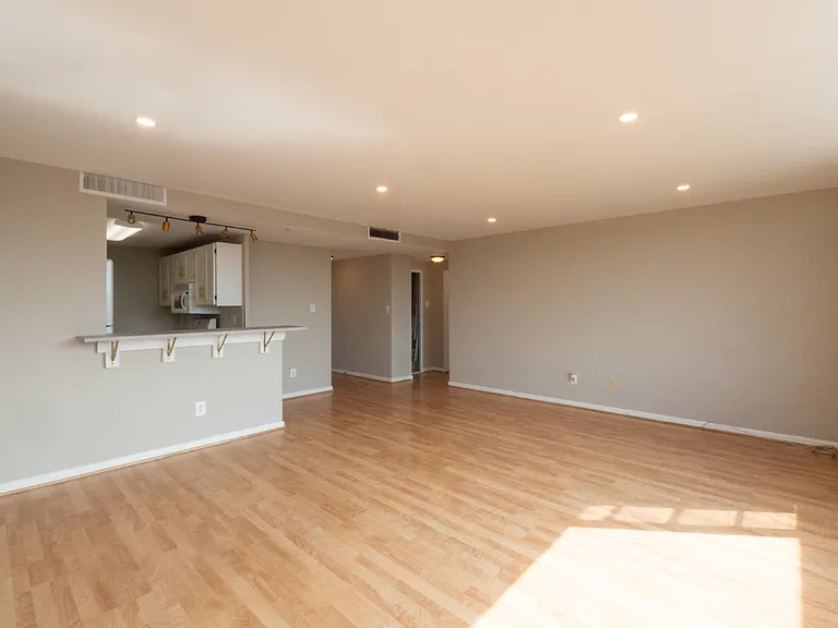 4600 Duke St #700 — Photo 10