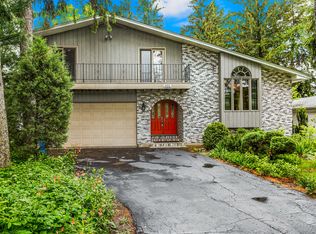 455 E Lorraine Ave, Addison, IL 60101