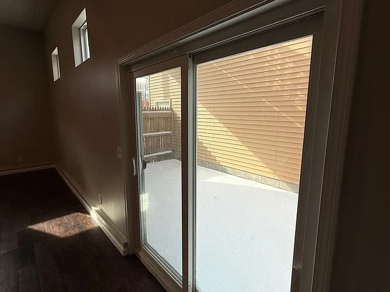3246 Lorain Ave — Photo 10