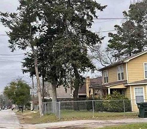 5th image of 1504 S Kennedy Ave