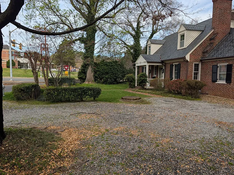 7220 Monument Ave — Photo 19