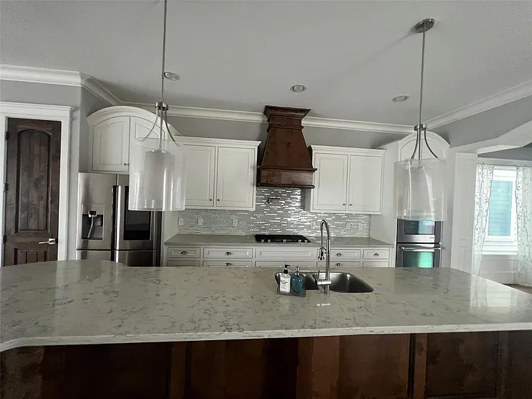238 W 24th St — Photo 1