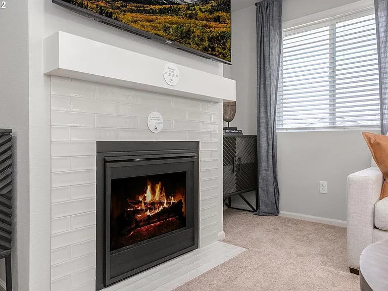 1658 Smith Dr — Photo 15