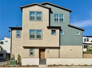 450 Lobata, Irvine, CA 92618