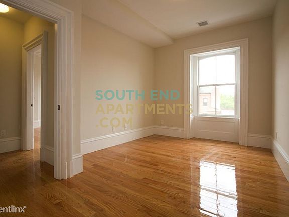 1480964506-659-mass-ave-4