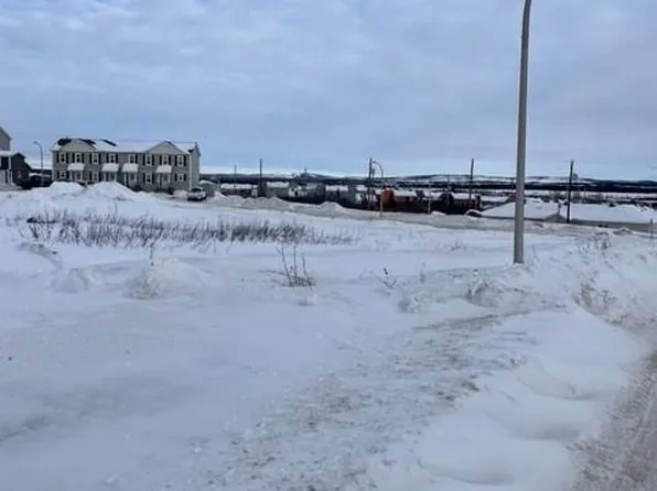 969 & 989 Tamarack Drive, Labrador City, NL A2V0B5