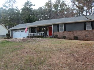 1073 Ironwood Dr, Grayson, GA 30017