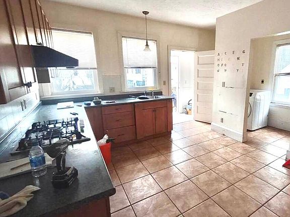 3rd image of 23 Wollaston Ave #1