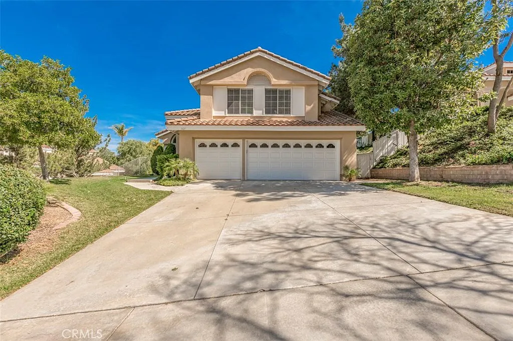 Building Photo - 1621 San Almada Rd