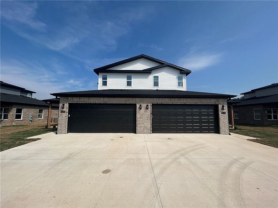 1st image of 550 Cosmos St #550